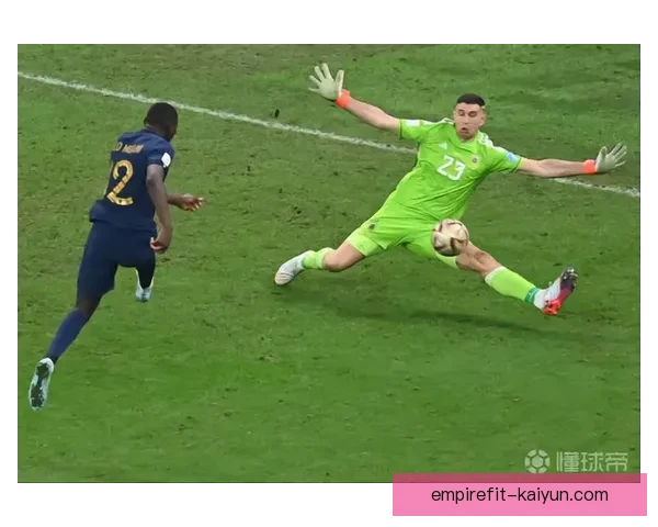 马丁内斯扑点球神技